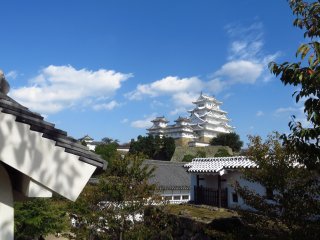 One of the most beautiful castles in the world, Himeji castle has always been a prime holiday destination in Japan and one of the to 10 sights to see.&nbsp;