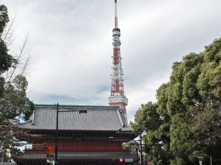 Tokyo Tower can be seen from afar and it is an important part of the city of Tokyo.&nbsp;