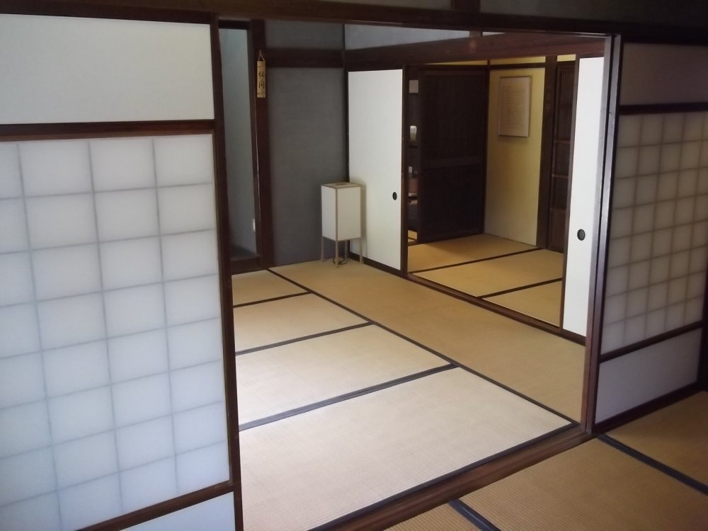 Tatami mats, paper screens and wooden frames