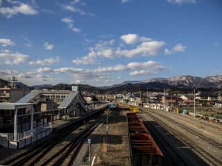 The snow had not reached Sakari station, the terminal for the Sanriku Railway's Minami-Rias Line