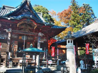 A front view of Shimabuji temple