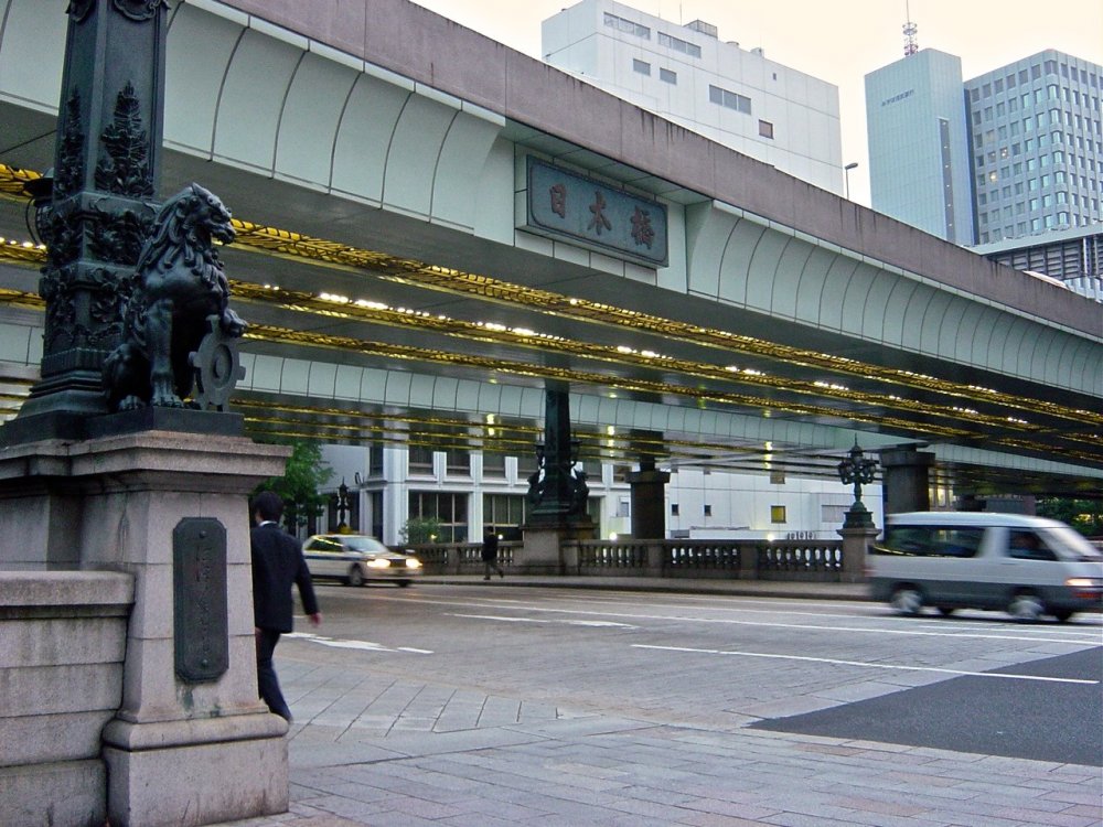 Today, the stone structure of&nbsp;Nihonbashi&nbsp;(literally Japan Bridge)&nbsp;is overshadowed by the modern&nbsp;Shuto Expressway.&nbsp;There was a proposal to put&nbsp;the Shuto Expressway underground, to restore the nice view of the bridge; however, it&nbsp;was rejected by the municipal government.