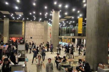 <p>In the lobby of the main hall of Tokyo Bunka Kaikan during intermission</p>