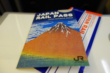 <p>แลกบัตรเบ่ง JR Rail Pass ใบจริงมาแล้ว</p>