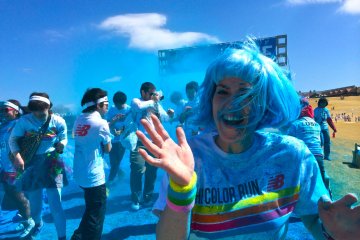 <p>Our team member&#39;s reaction to getting her first splash of color powder</p>