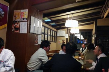 <p>Inside the tatami seating area fills up quickly even on weeknights.&nbsp;</p>