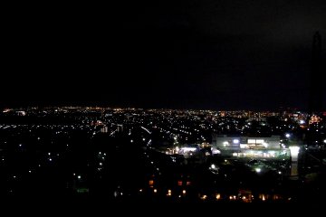 <p>ทิวทัศน์ของตัวเมืองเซนไดในช่วงกลางคืน เมื่อมองจากโรงแรมเบสเวสเทิร์น เซนได</p>
