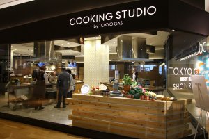 The cooking studio in the Tokyo Gas showroom.&nbsp;