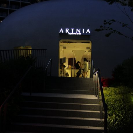 Artnia, the Square Enix Café