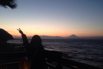 <p>Here&#39;s me with Mt.Fuji in the background!&nbsp;</p>