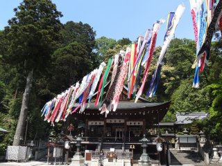 ศาลเจ้าที่โอะมิฮะชิมาน (Ōmihachiman)