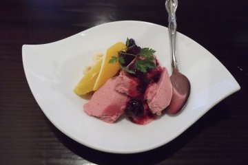 <p>My raspberry mousse dessert</p>