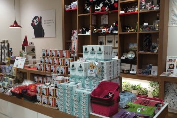 <p>The Kumamon shop has&nbsp;many gifts and&nbsp;items showing places that he went to&nbsp;on display.</p>