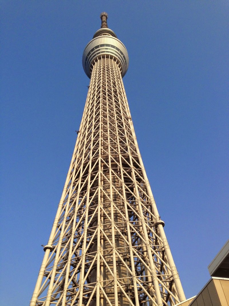 Going to the top is quite the normal thing to do, but the tower is actually beautiful when seen from below