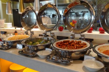 <p>Breakfast buffet with international cuisine served at the restaurant. Also Japanese breakfast</p>