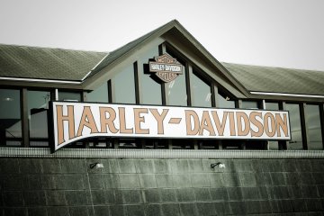 <p>โชว์รูม Harley-Davidson ที่เขต Sakyo เกียวโต</p>