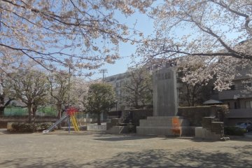 The place where Spring Valley Brewery used to stand is now called Kirin-en Park. There is a big monument there to commemorate the brewery.