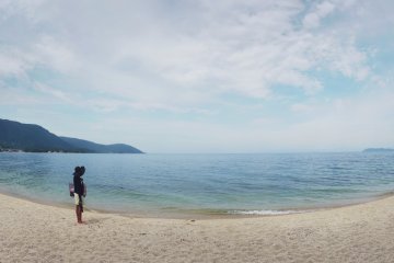Pantai Omimaiko di Danau Biwa