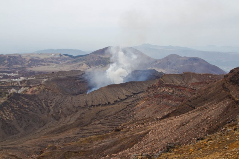 <p>There are several smaller&nbsp;caldera&nbsp;and cones inside the Aso caldera, but only one is still&nbsp;active and constantly fuming; it is called Naka-dake.</p>