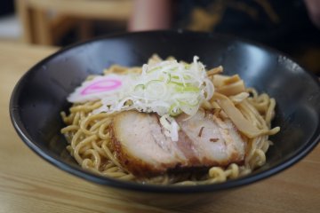 <p>A bowl of soba: the richness of their flavor is outstanding.</p>