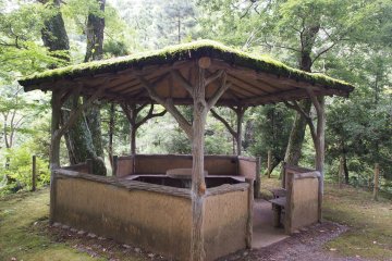 <p>There are countless benches and rest stops at which to sit and reflect</p>