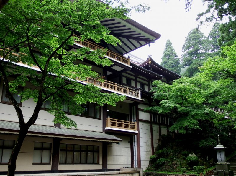 <p>Kichijōkaku Hall viewed from the front garden</p>