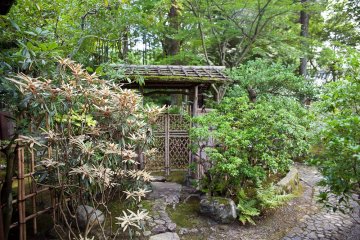 <p>Inside Yoshikien&nbsp;Garden</p>