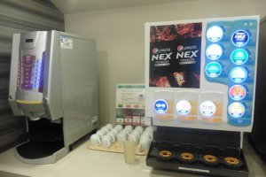 The free drinks corner with both hot and cold drinks