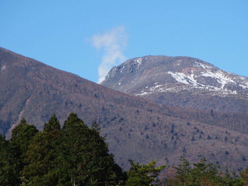 Mt. Nasu, our local active &quot;Volcano&quot;, letting of a bit of steam. Mt Nasu in one of Japan&#39;s top 100 mountains, surrounded by walking trails and stunning views