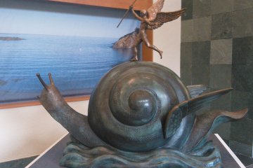 <p>A flying snail!</p>