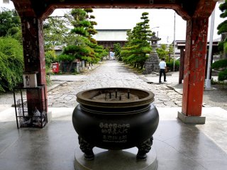 View of the gate from the incense burner