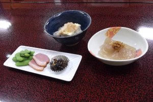 Snacks before the geisha-asobi