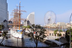 Cosmo Clock 21 และเรือ Nippon Maru ของพิพิธภัณฑ์ Yokohama Port Museum