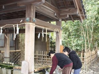 京都三名水の一つ「染井の井」。京都三名水で現在水が汲めるのはここだけだ