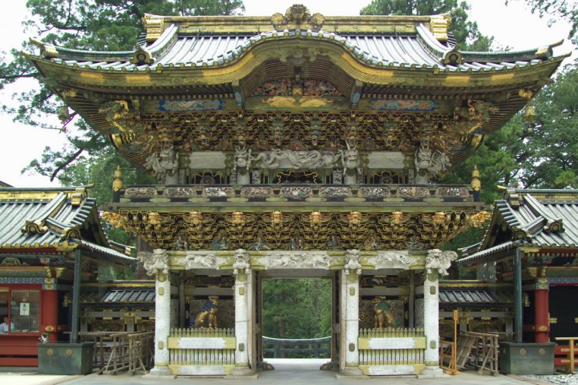 La porte du sanctuaire Tôshô-gû, inscrit au patrimoine mondial