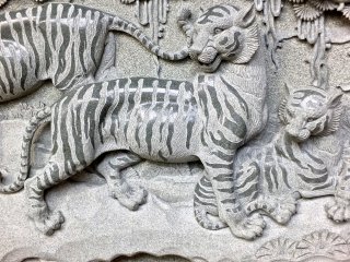 Escultura de um tigre