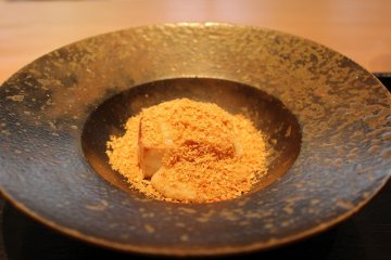 <p>Jiki Miyazawa&#39;s&nbsp;famous cuisine: baked sesame tofu</p>