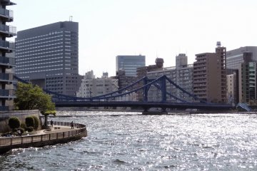 <p>Kiyosubashi Bridge is also blue.</p>