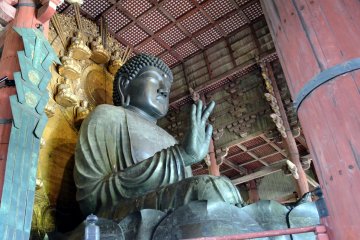 <p>The statue of the Great Buddha. It&#39;s almost impossible to express how significant his presence is in this two-dimensional&nbsp;photo...</p>