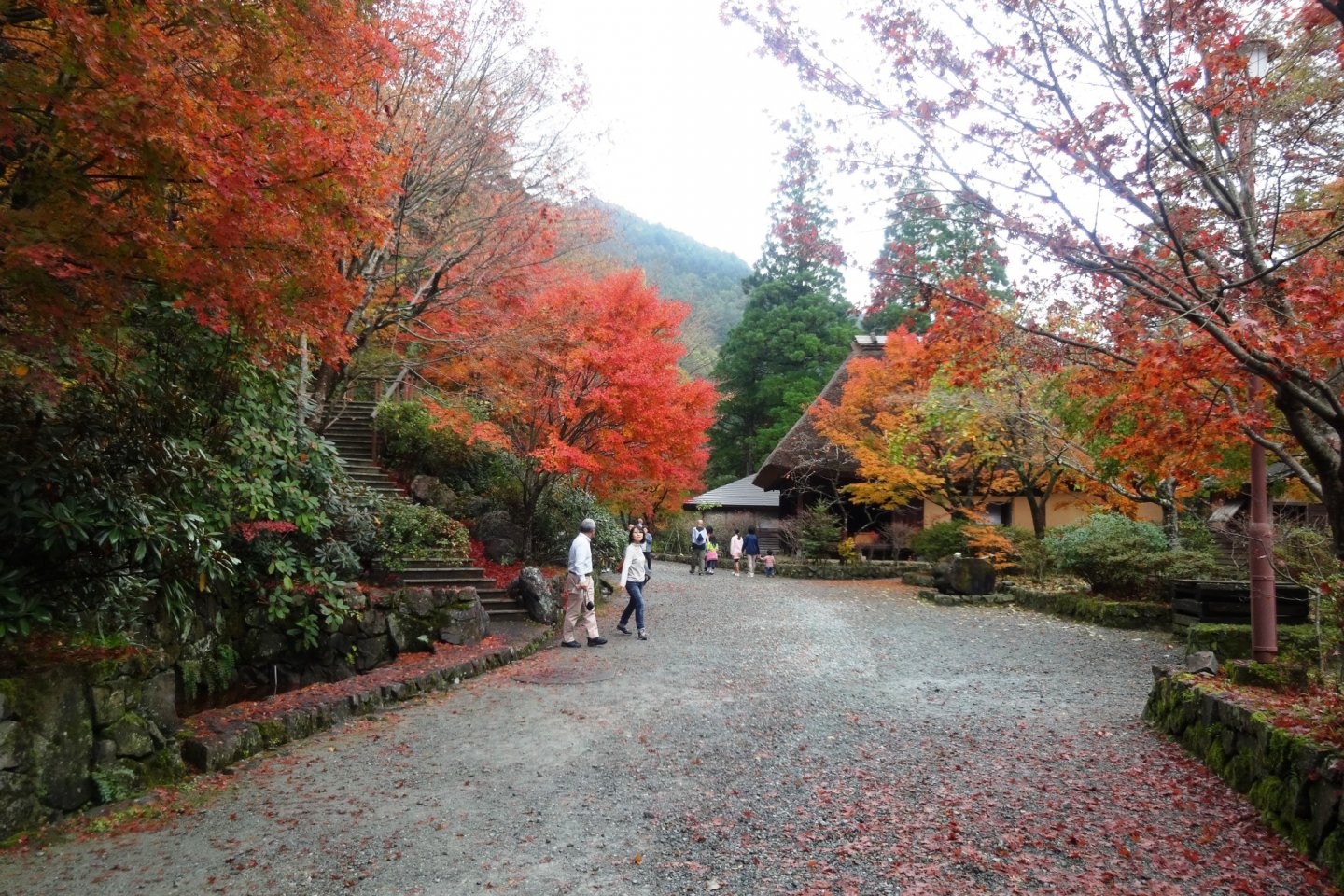 The entrance to Heike no Sato folk village