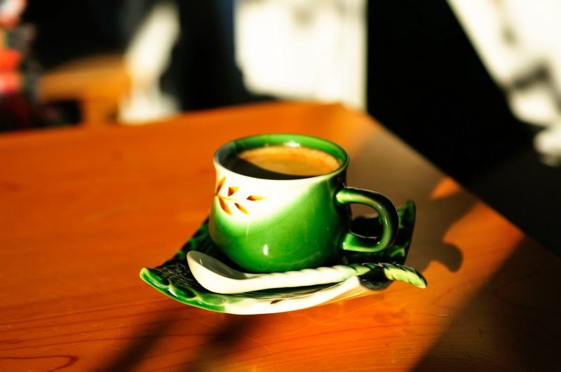 <p>Enjoy a cup of coffee in the cafe before dinner</p>