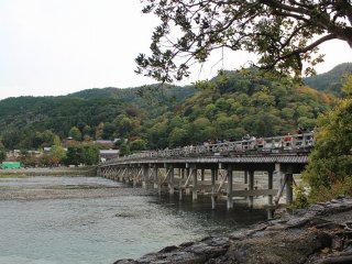 嵐山と渡月橋