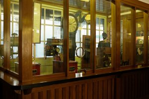 The stationmaster&rsquo;s desk