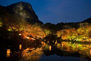 Осенняя подсветка на горе Мифунэ