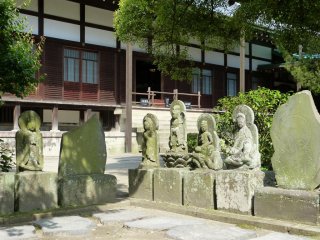 Hundreds of statues stand near the main building.