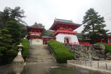 <p>Akama Shrine, sitting on a hill along the water in Shimonoseki</p>