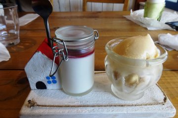 <p>The house dessert is a delicious ice cream and pudding combination, using milk from local dairies</p>