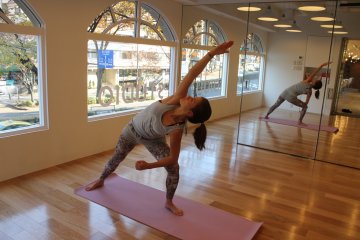 <p>Yoga class in the morning: a great way to start off your day!</p>
