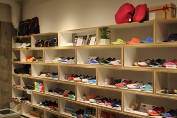 <p>Too many selections of the newest Mizuno brand shoes and sports gears</p>