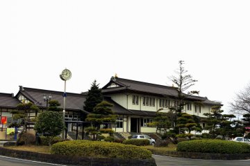 <p>JR Funaoka Station on the New Year&#39;s Eve</p>